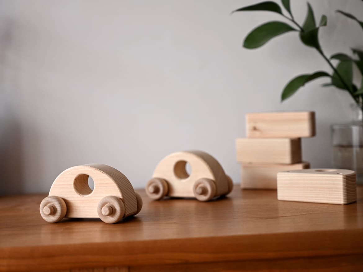 BUTLER木の自動車