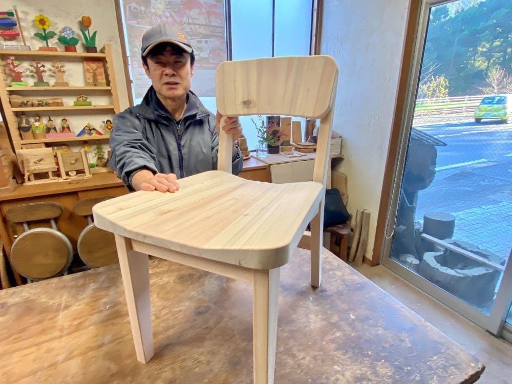 ニレさん椅子完成